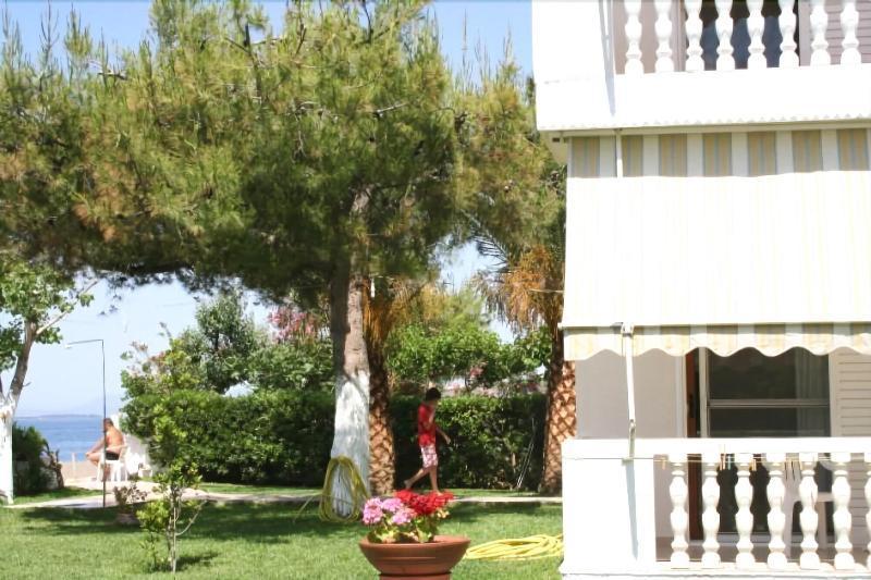 Posidonia Pension Амаринтос Экстерьер фото