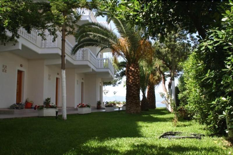 Posidonia Pension Амаринтос Экстерьер фото