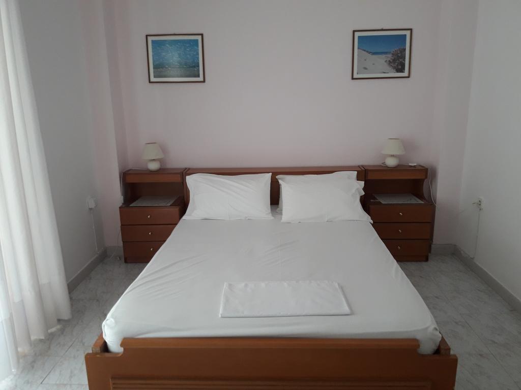 Posidonia Pension Амаринтос Экстерьер фото