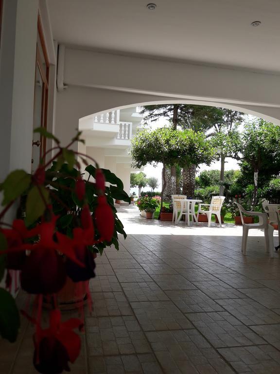 Posidonia Pension Амаринтос Экстерьер фото