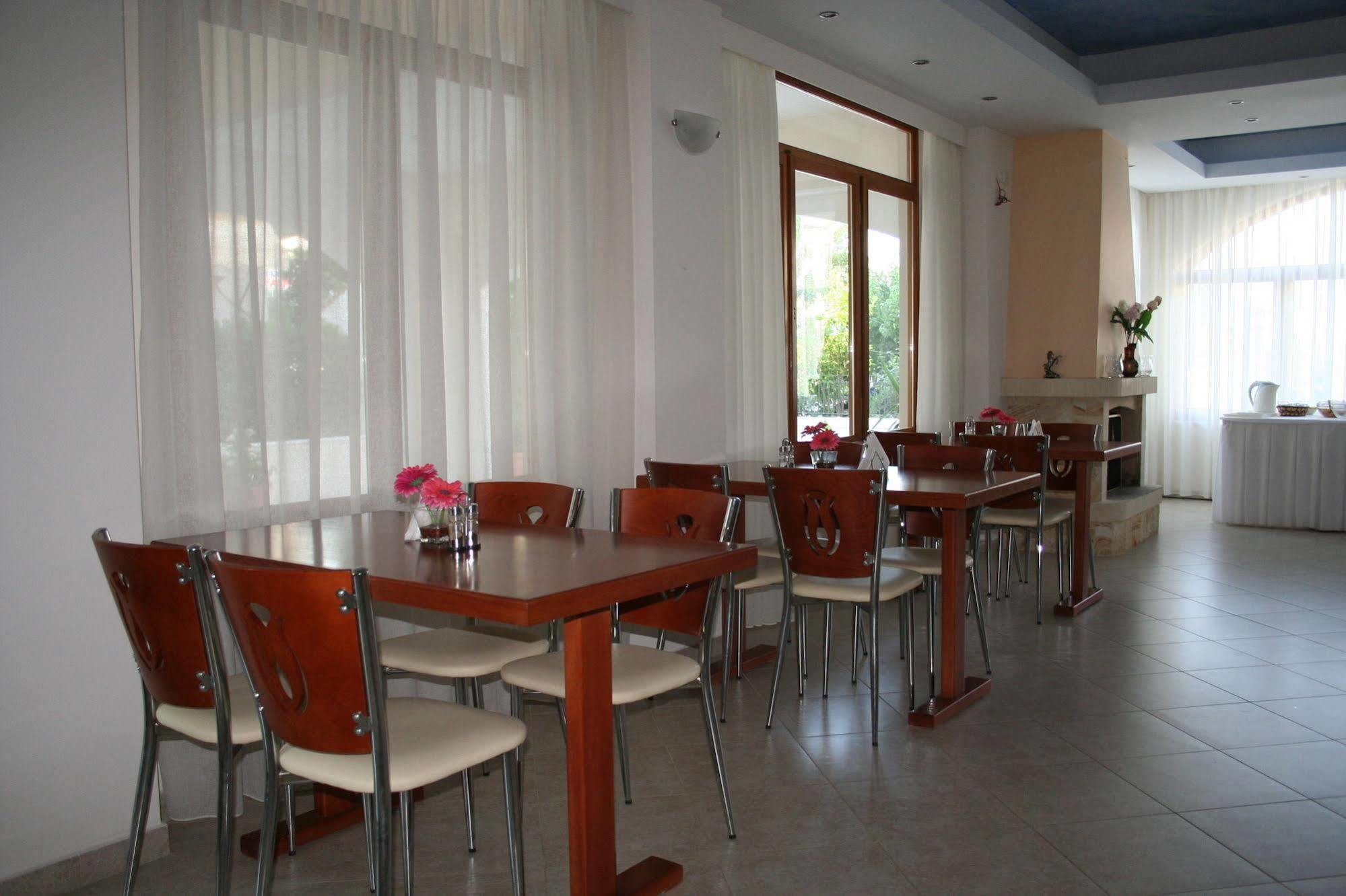 Posidonia Pension Амаринтос Экстерьер фото